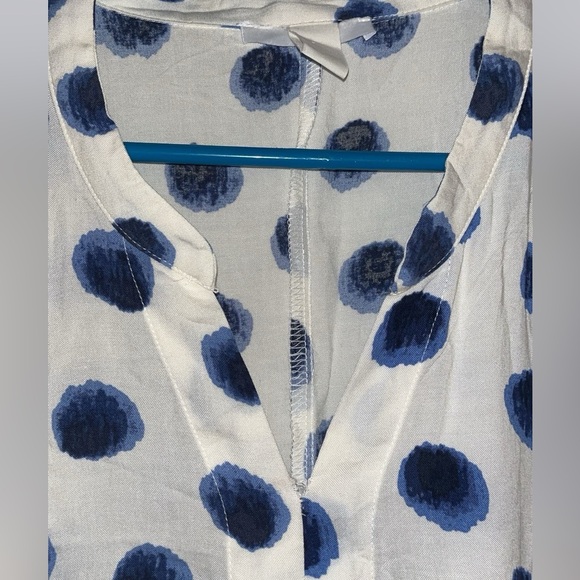 ***💝FREE w/ purchase*** 💙H&M Women’s flowy patterned top💙 - Picture 3 of 4